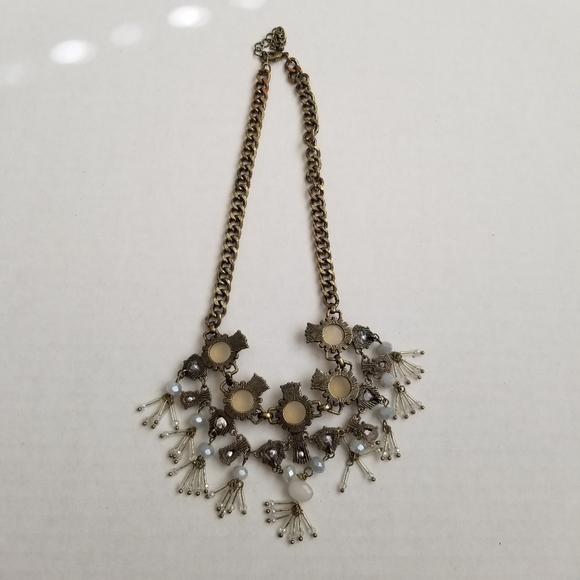 Target statement necklace rhinestone beads with antique brass coloring, women’s - Picture 4 of 4